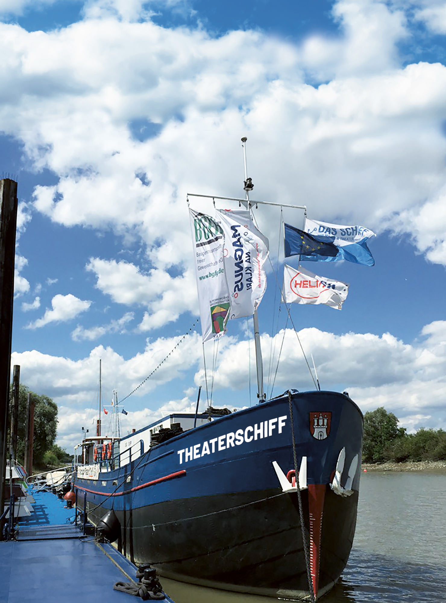 Theaterschiff neu 2048 x 1365